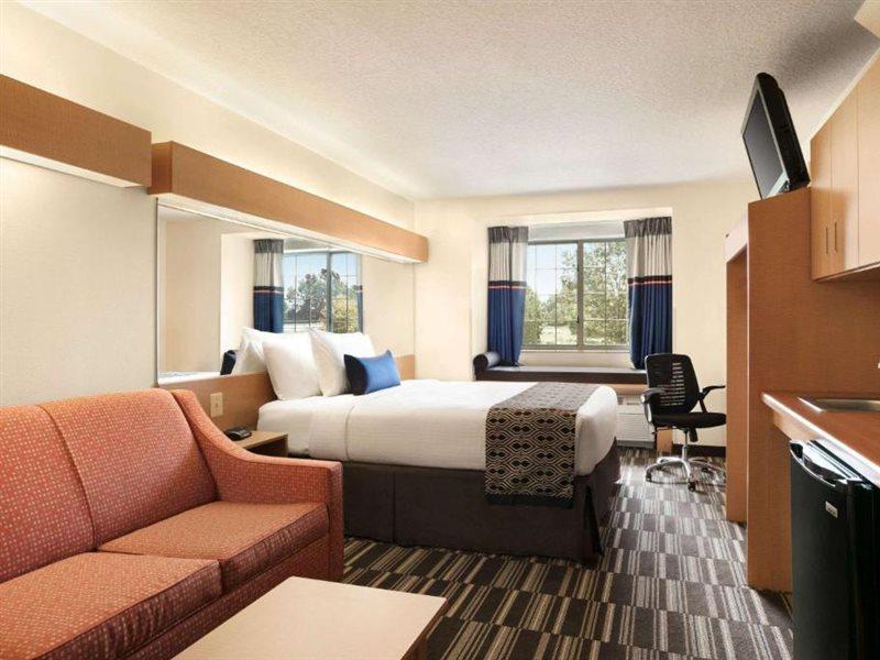 Microtel Inn & Suites By Wyndham Culpeper Exteriör bild