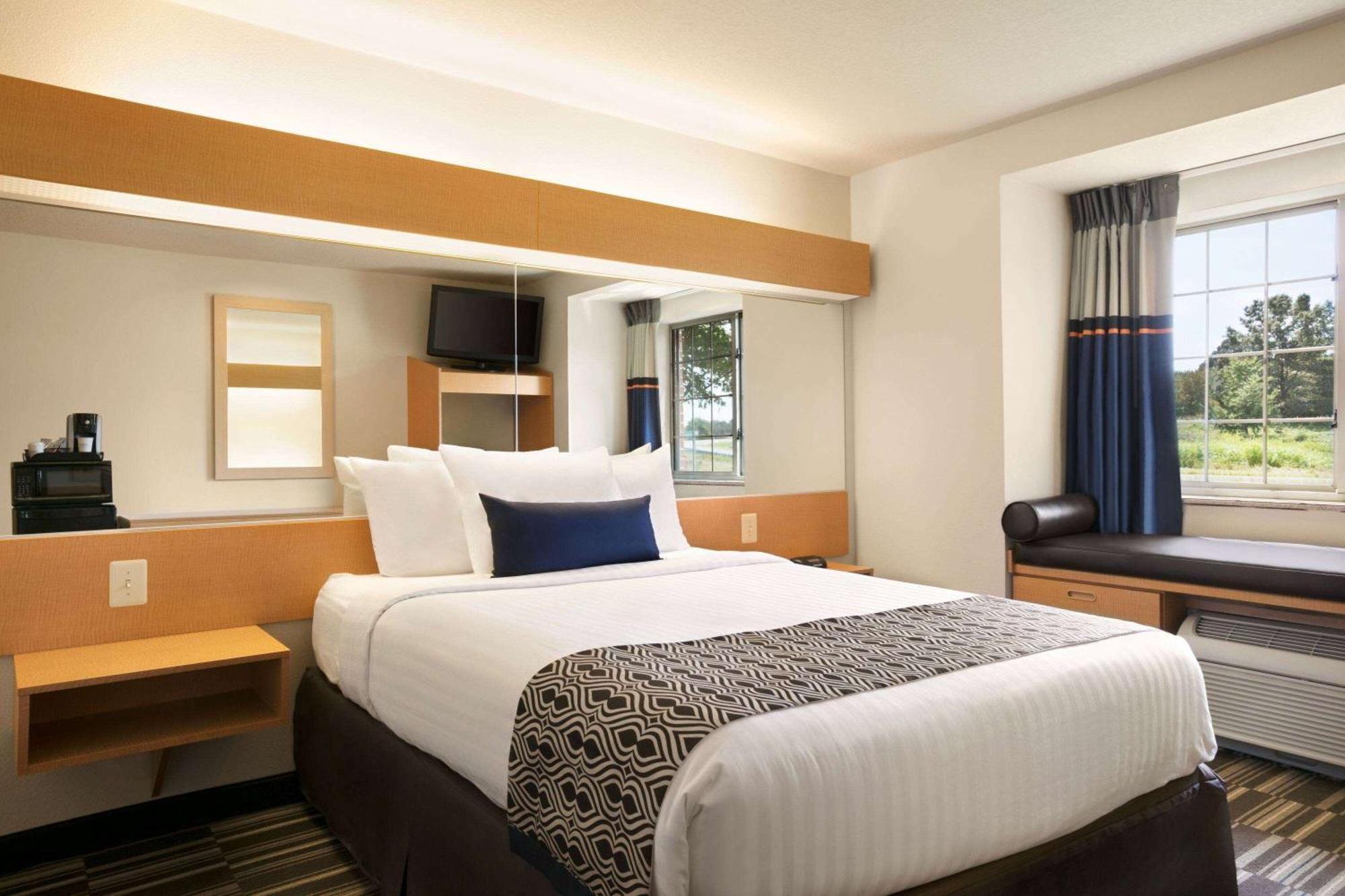 Microtel Inn & Suites By Wyndham Culpeper Exteriör bild