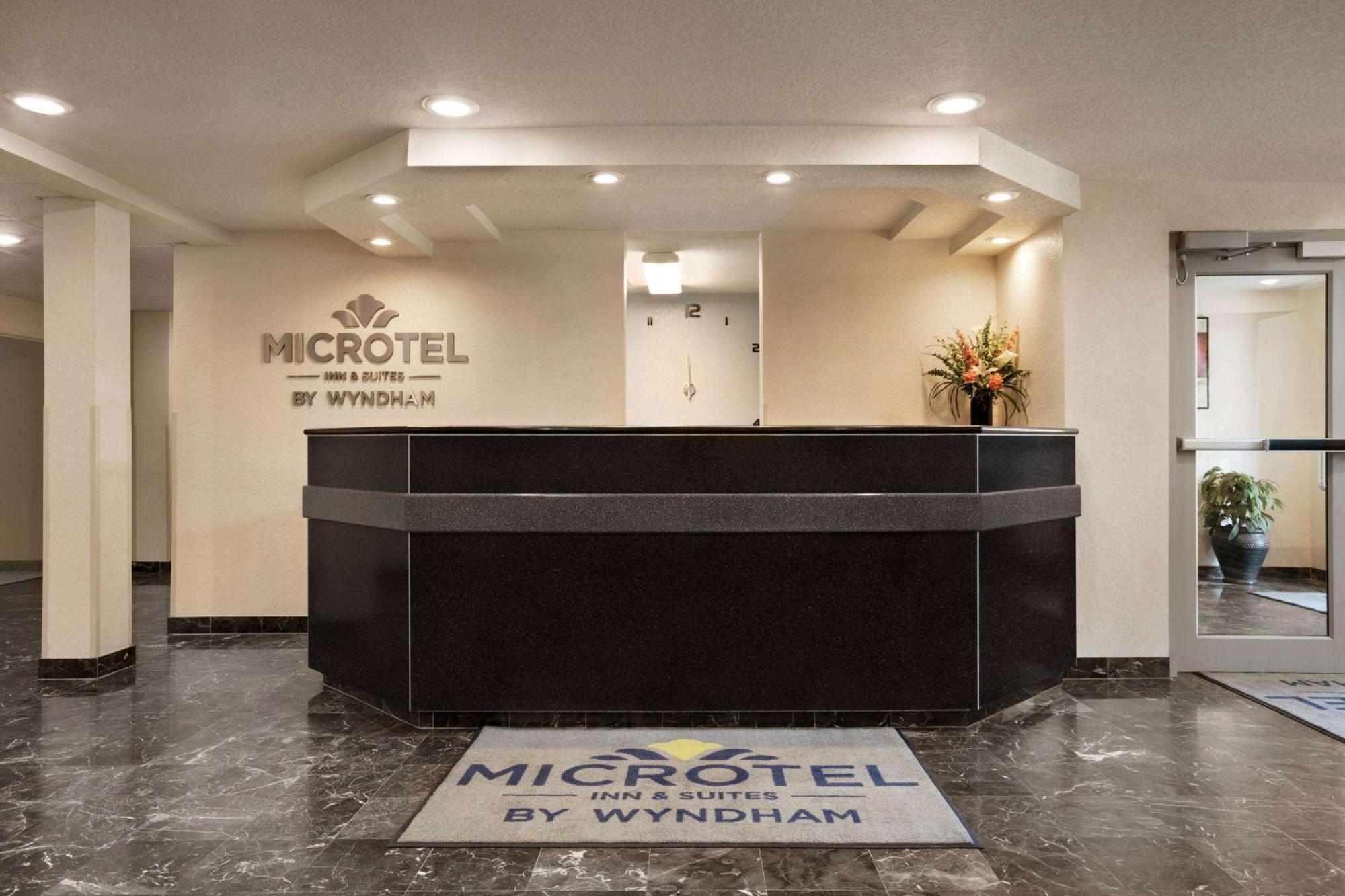Microtel Inn & Suites By Wyndham Culpeper Exteriör bild