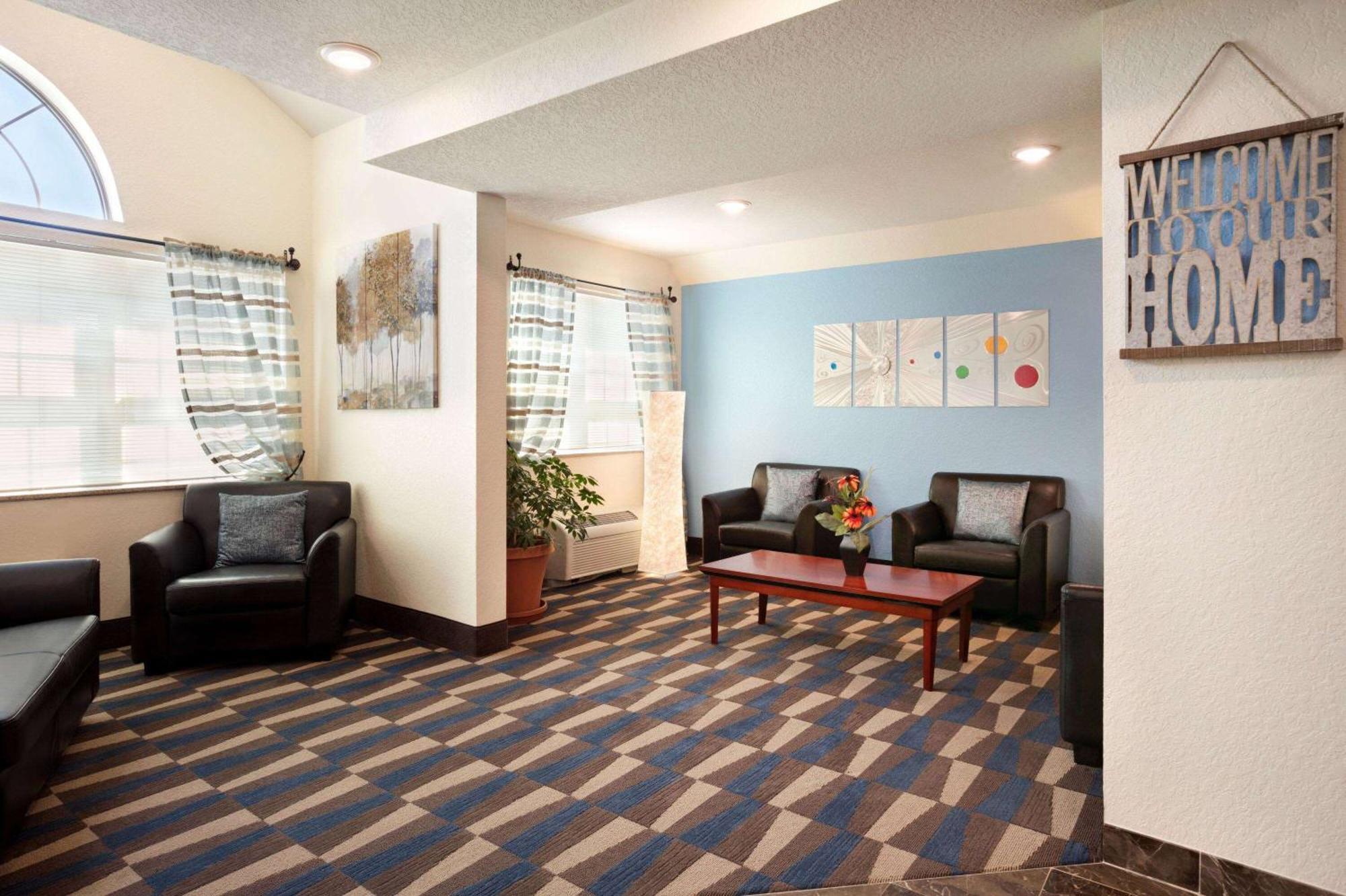 Microtel Inn & Suites By Wyndham Culpeper Exteriör bild