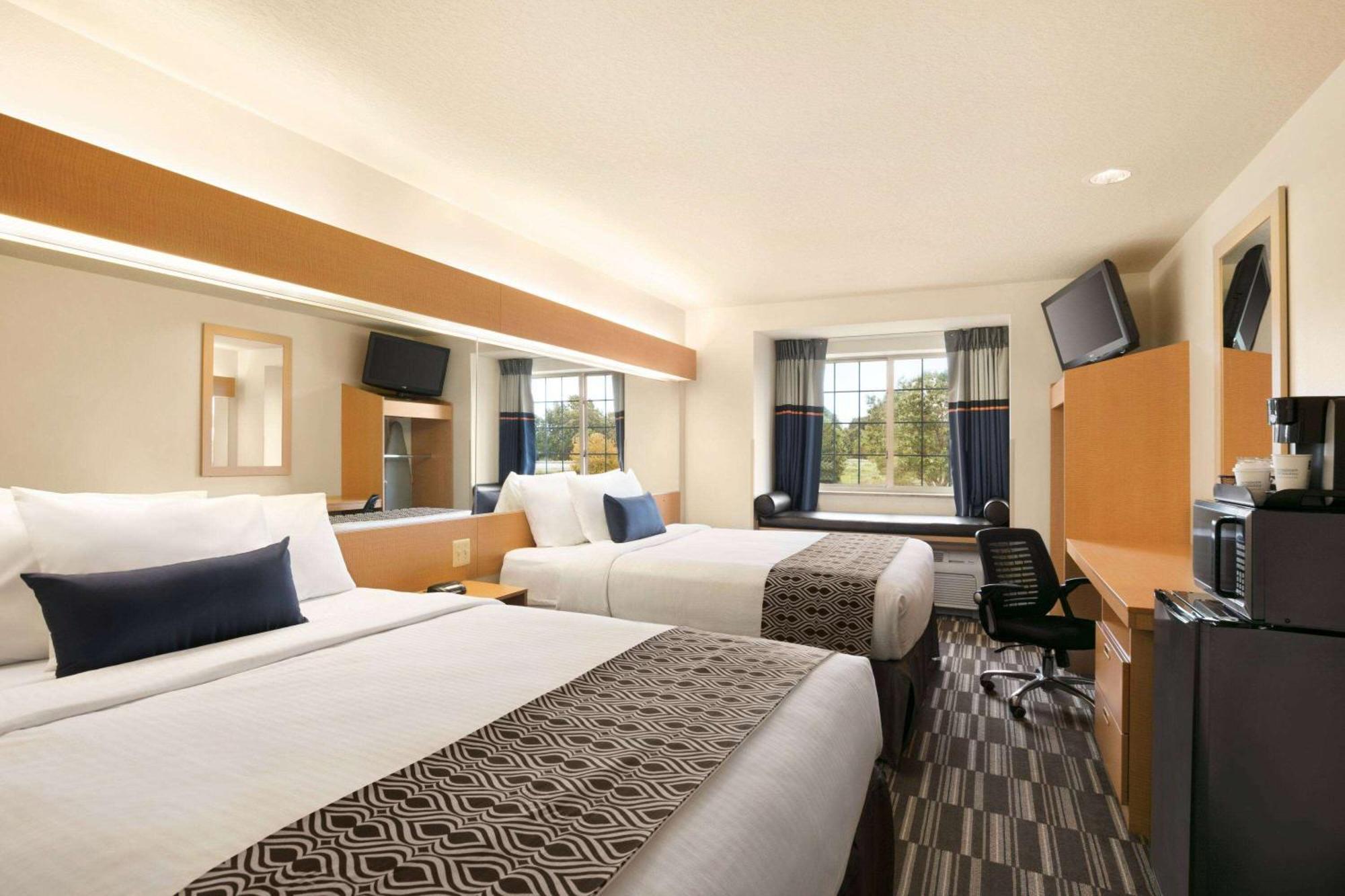 Microtel Inn & Suites By Wyndham Culpeper Exteriör bild