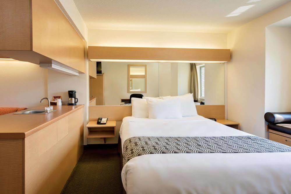 Microtel Inn & Suites By Wyndham Culpeper Exteriör bild